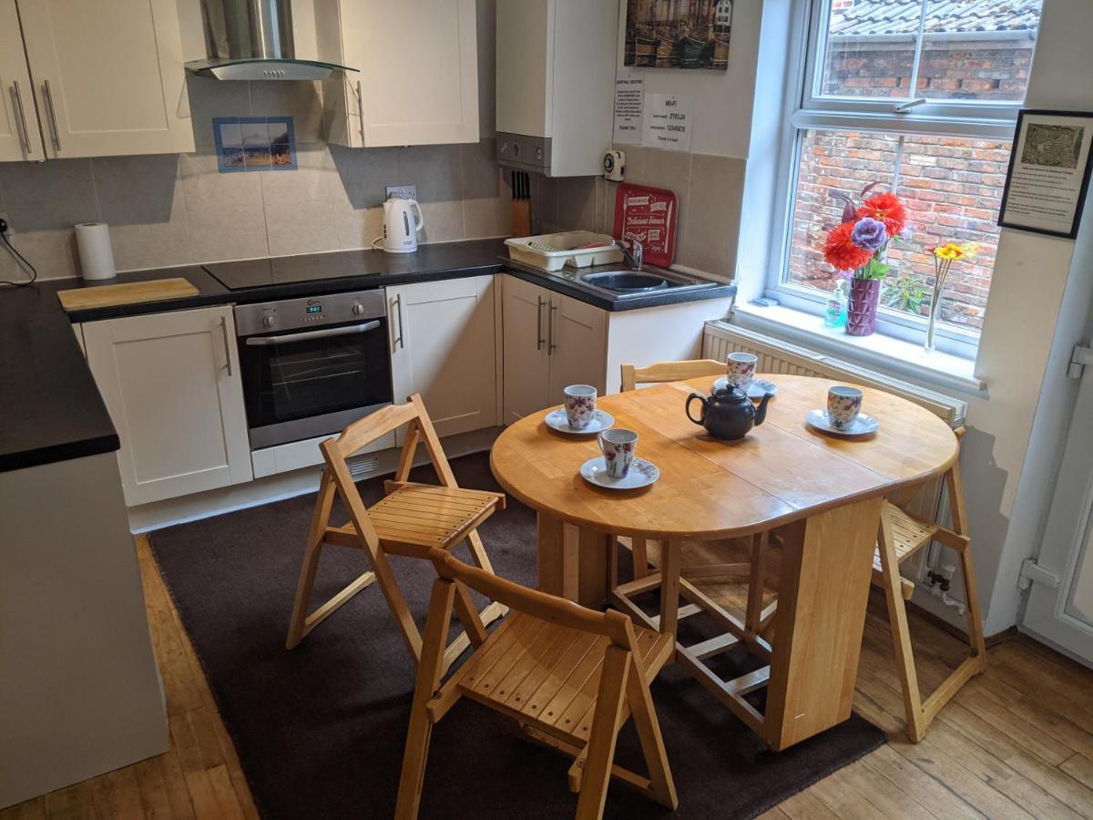 Endeavour Cottage Whitby Sleeps 6 ภายนอก รูปภาพ