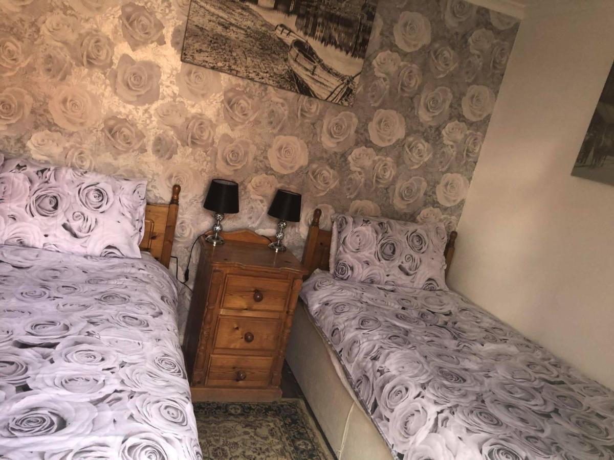Endeavour Cottage Whitby Sleeps 6 ภายนอก รูปภาพ