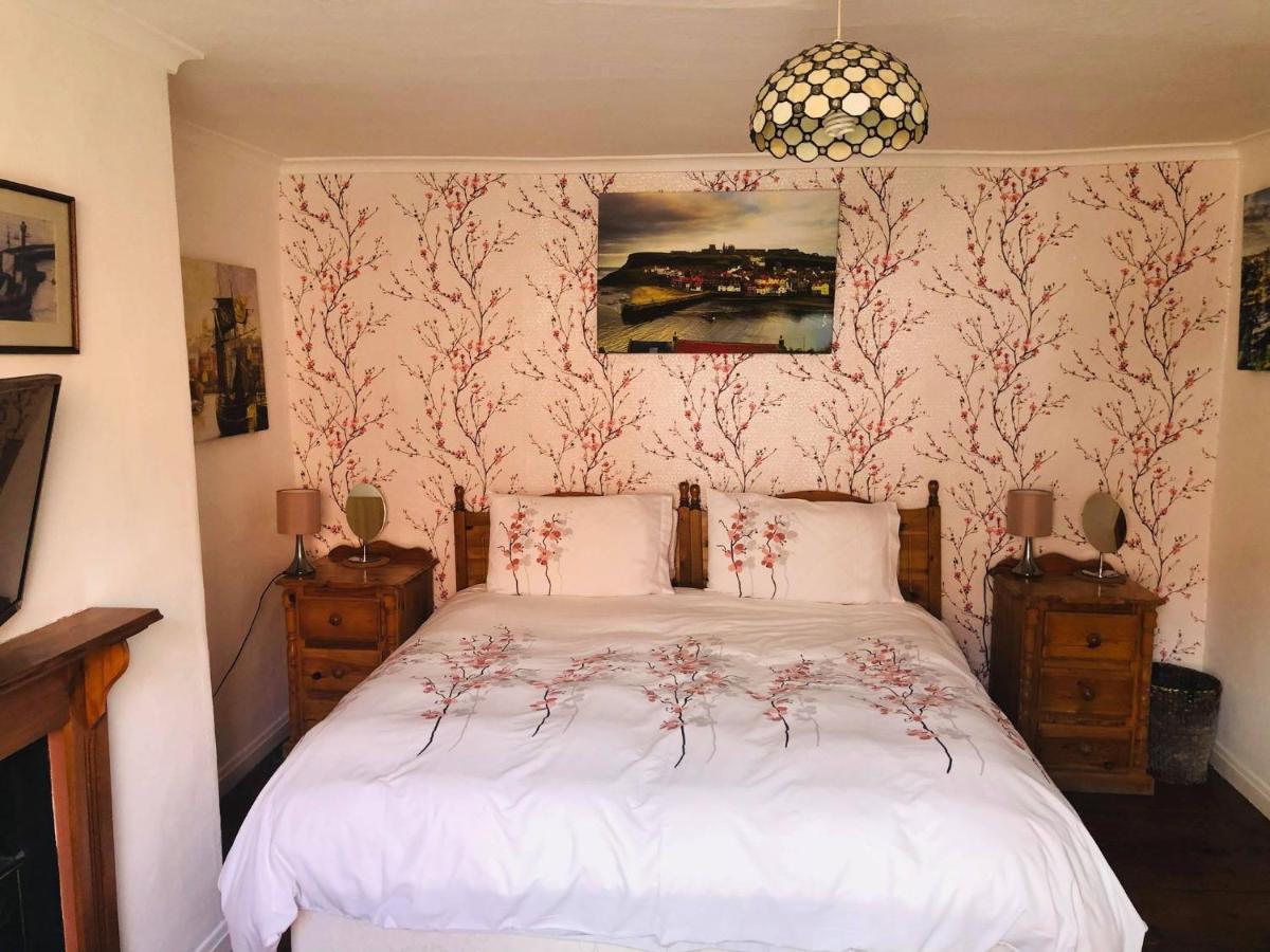 Endeavour Cottage Whitby Sleeps 6 ภายนอก รูปภาพ