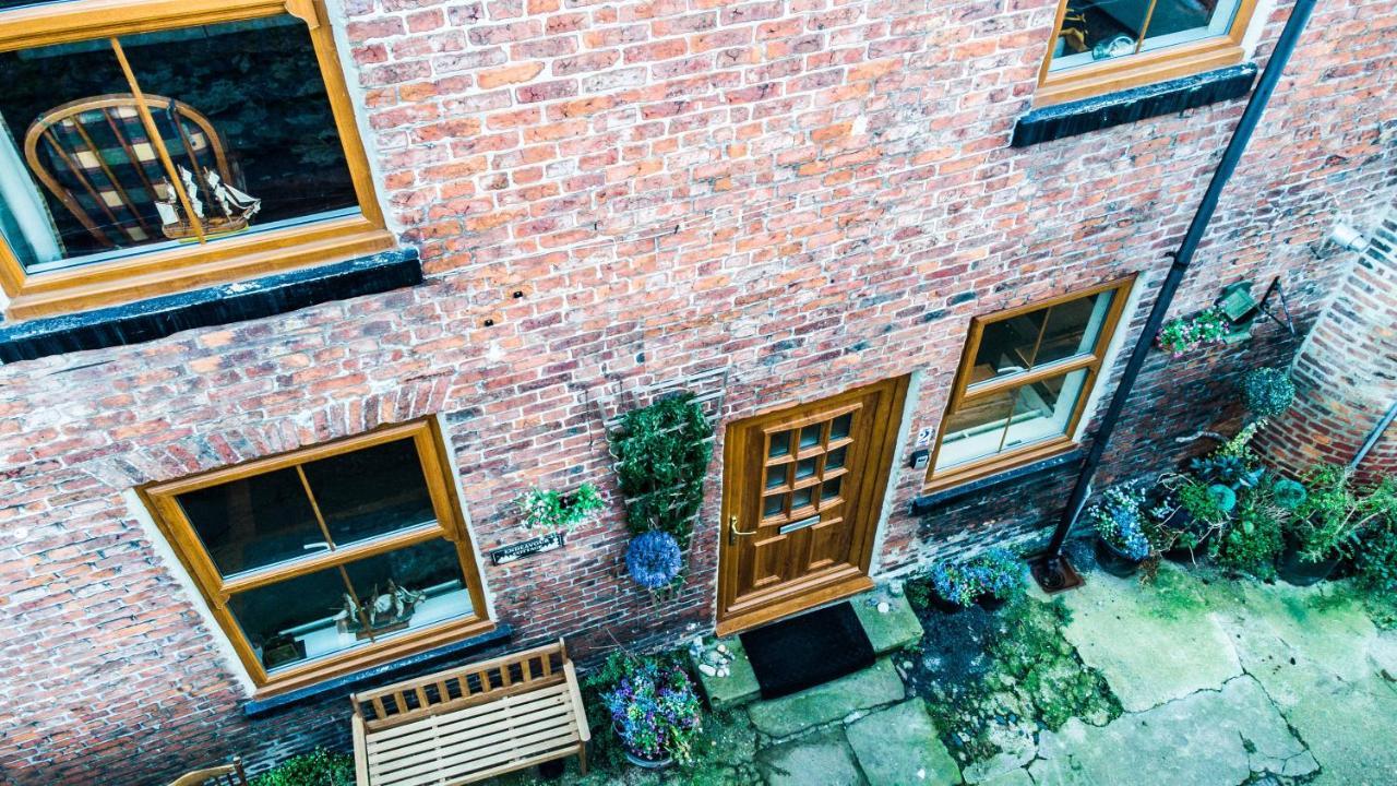 Endeavour Cottage Whitby Sleeps 6 ภายนอก รูปภาพ